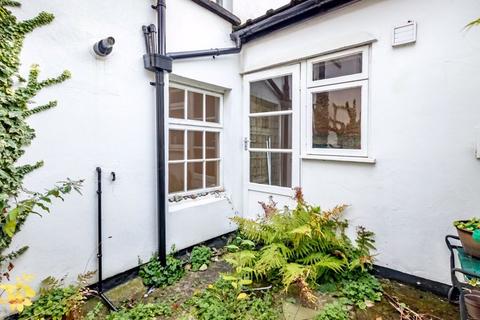 3 bedroom terraced house for sale, Worrall Road|Clifton