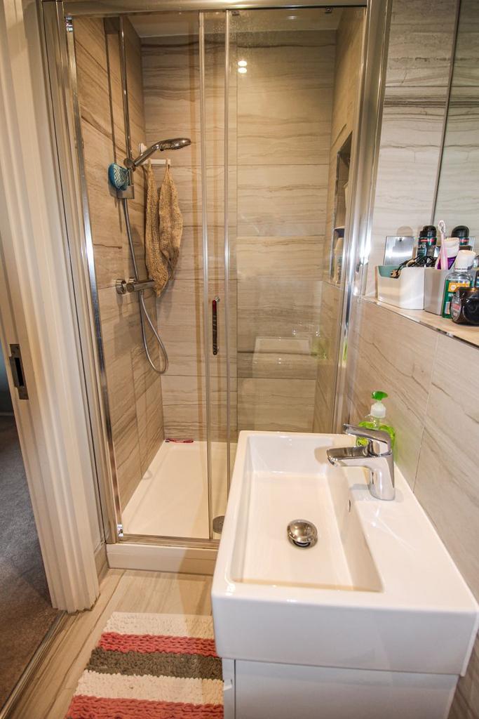 En suite shower room