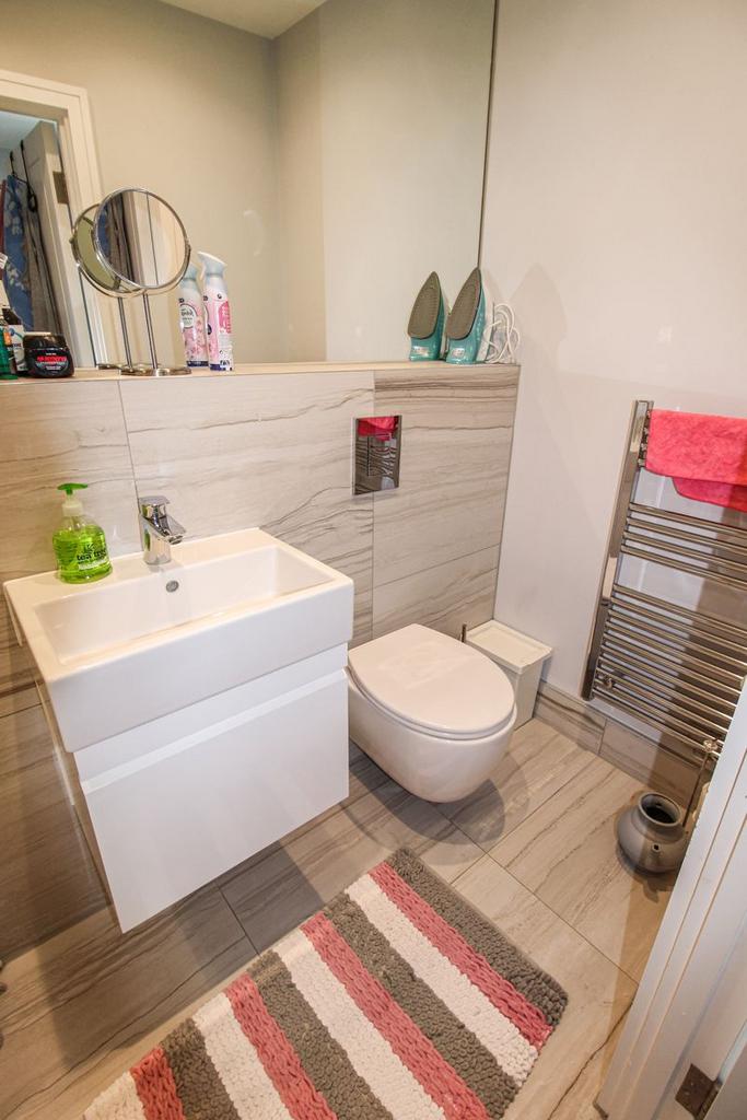 En suite shower room