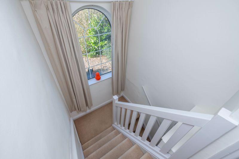 Staircase/split...