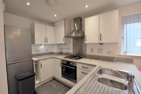 2 bedroom apartment to rent, Chadwick Road, Langley