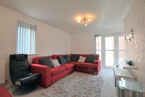 2 bedroom apartment to rent, Chadwick Road, Langley