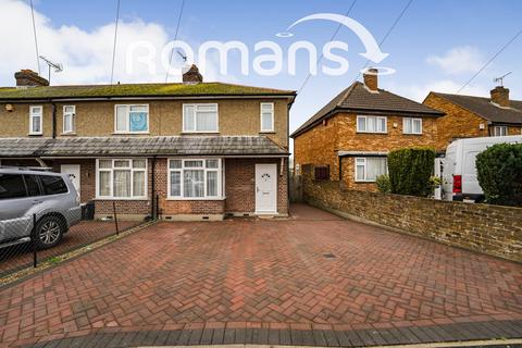 2 bedroom end of terrace house to rent, Newcroft Close, Hillingdon