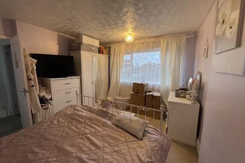 14 Azalea Walk, Burbage, Hinckley, LE10 2SR