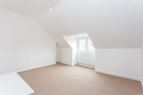 1 bedroom flat to rent, Solway Road