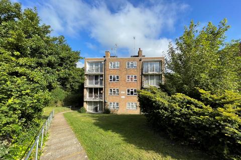 1 bedroom flat to rent, Rockhurst Drive