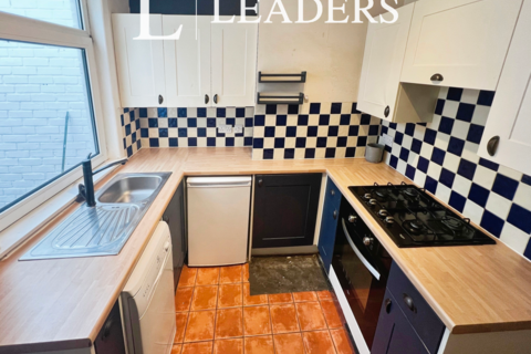 2 bedroom terraced house to rent, Barony Road