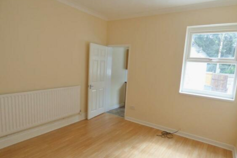 2 bedroom terraced house to rent, Oldfield Street, Fenton, ST4