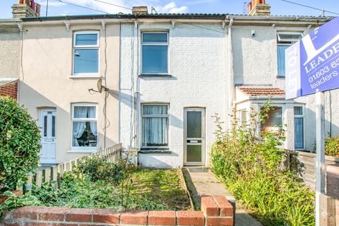 2 bedroom terraced house to rent, Southwell Road, Lowestoft, NR33