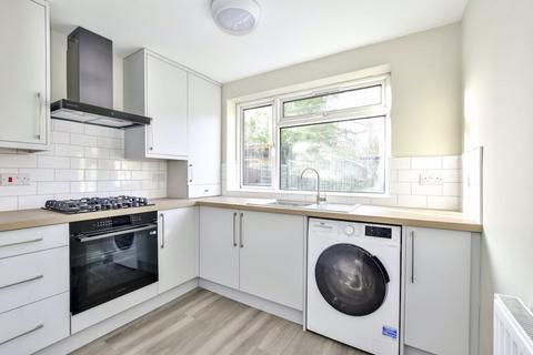 1 bedroom apartment to rent, Berkeley Avenue, Chesham