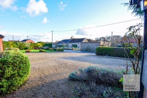 3 bedroom bungalow for sale, Chequers Street, Norwich NR12