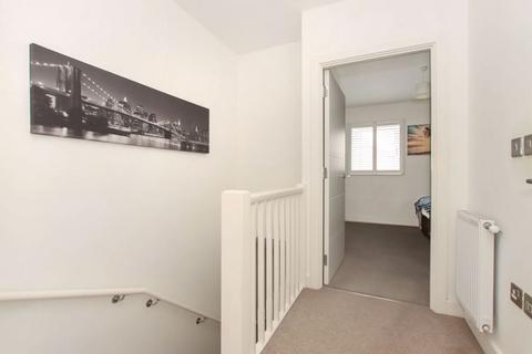 8 School End Crescent, Hemel Hempstead, HP1 2DZ