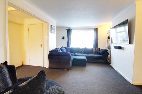 2 bedroom property for sale, Theobalds Close, Cuffley EN6