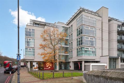 2 bedroom flat for sale, East Hill, SW18