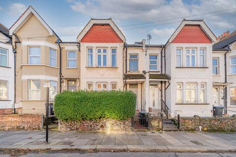 3 bedroom terraced house for sale, Tottenhall Road, London, N13