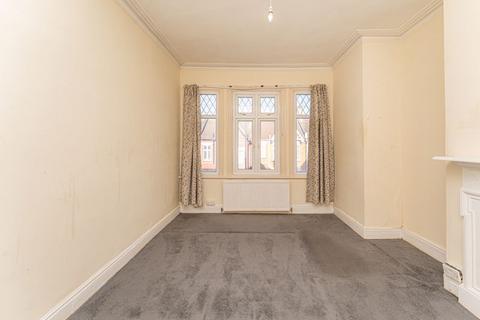 3 bedroom terraced house for sale, Tottenhall Road, London, N13