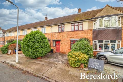 3 bedroom terraced house for sale, Swan Avenue, Upminster, RM14