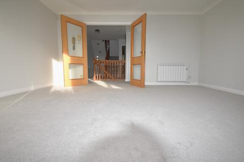 3 bedroom house to rent, Newlyn Way, Portsmouth PO6