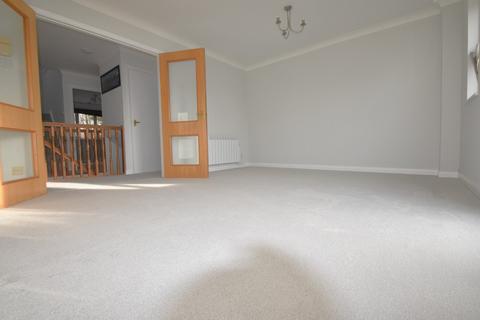 3 bedroom house to rent, Newlyn Way, Portsmouth PO6