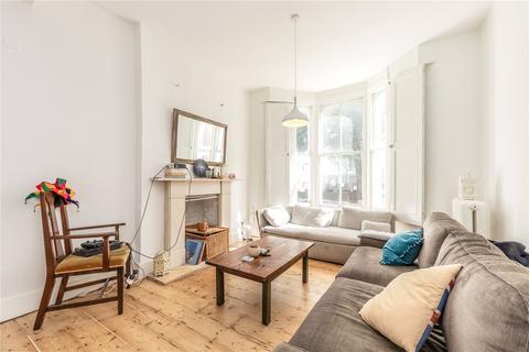 2 bedroom maisonette to rent, London SW9