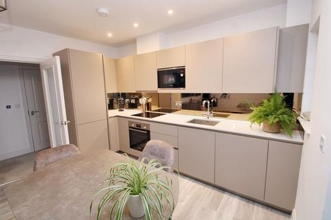 2 bedroom apartment for sale, Aspen Road, High Wycombe HP10