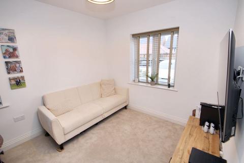 2 bedroom apartment for sale, Aspen Road, High Wycombe HP10