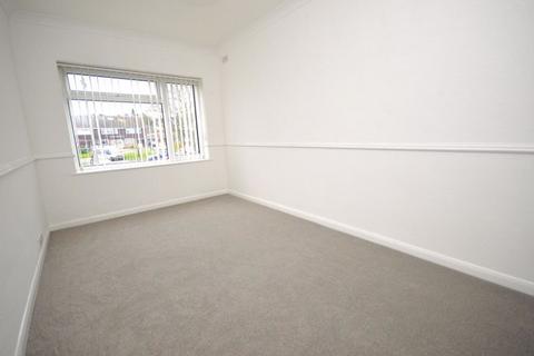 2 bedroom flat for sale, Abbots Way, Princes Risborough HP27