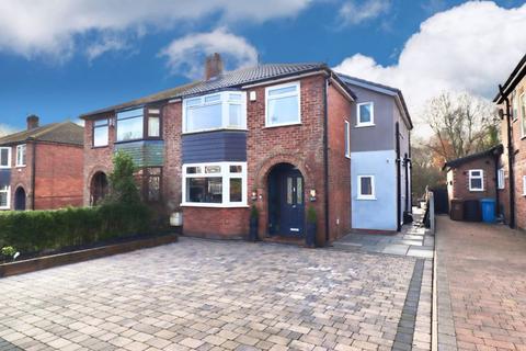 4 bedroom semi-detached house for sale, Meadowgate, Manchester M28