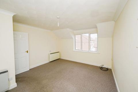 1 bedroom flat for sale, Dorothy Crescent, Skegness PE25