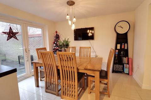 3 bedroom detached house for sale, Reed Drive, Stafford ST16