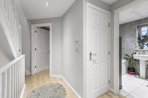 4 Arnold Close, Hertford, SG13 7ES