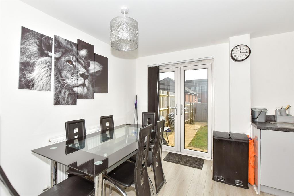 Kitchen/Breakfast Room
