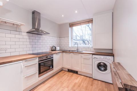 1 bedroom flat to rent, Whites Grounds Estate, London, SE1