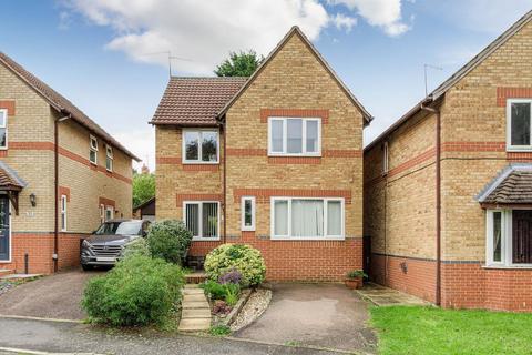 4 bedroom detached house to rent, Desborough, Kettering NN14