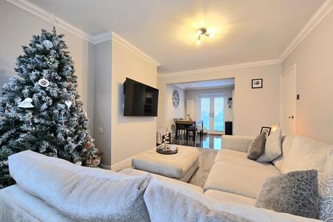 3 bedroom semi-detached house for sale, Woodside Gardens, Gateshead NE11