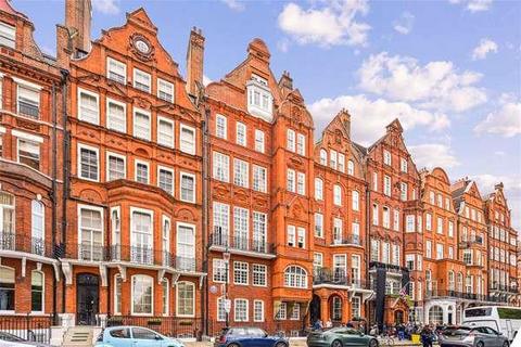 3 bedroom terraced house to rent, Cadogan Square, London SW1X