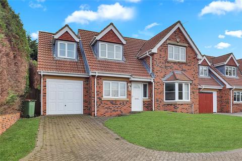 4 bedroom detached house for sale, Farmbank Road, Ormesby