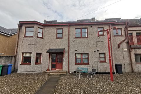 3 bedroom flat to rent, High Street, Methil, Leven, KY8