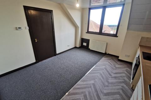 1 bedroom flat to rent, High Street, Methil, Leven, KY8