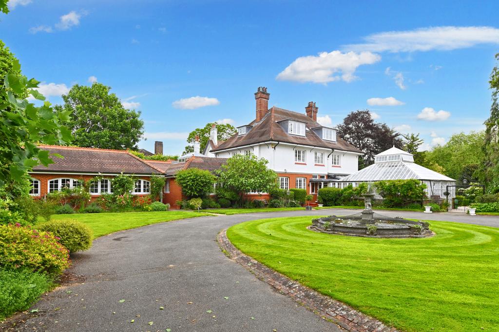 Lower Teddington Road Kingston Upon 6 Bed Detached House For Sale Lower Teddington Road Kingston Upon 6 Bed Detached House For Sale