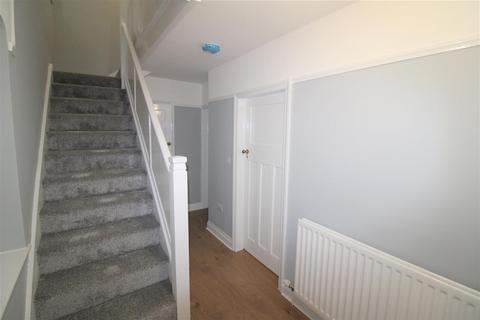 3 bedroom semi-detached house to rent, Moor Drive, Crosby, Liverpool