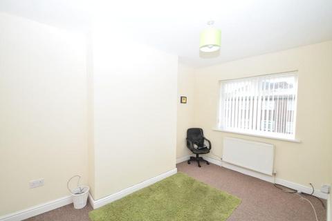 2 bedroom flat to rent, Newcastle upon Tyne NE6