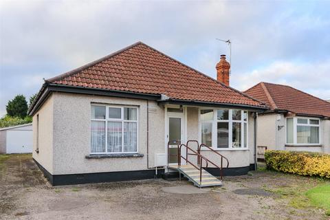 3 bedroom bungalow for sale, Gloucester Road, Patchway, Bristol, BS34