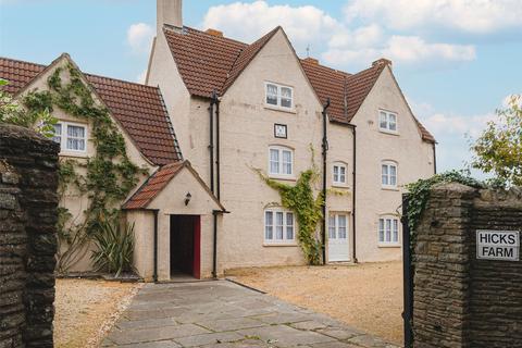 8 bedroom detached house for sale