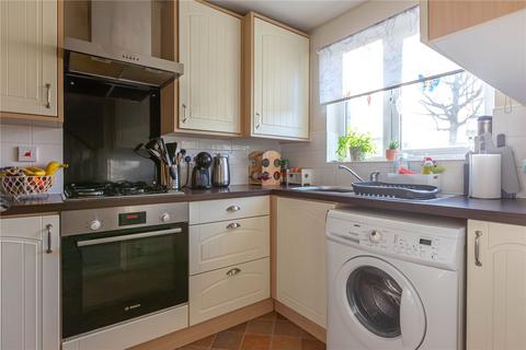 4 bedroom end of terrace house to rent, Long Down Avenue, Bristol BS16