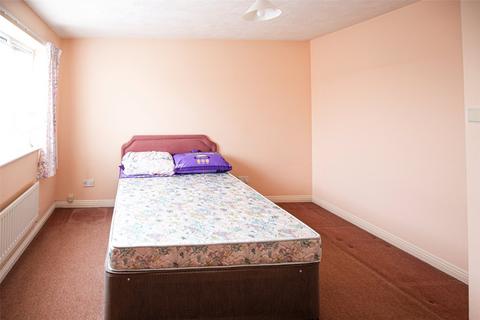 8 Barkleys Hill, Stapleton, Bristol, BS16 1AD