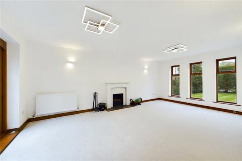 5 bedroom detached house to rent, Odiham Road, Riseley, Reading, Berkshire, RG7