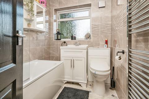 3 bedroom semi-detached house for sale, Ashbourne Drive, West Yorkshire BD19