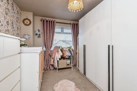 28 Ashbourne Drive, Cleckheaton, BD19 5JQ