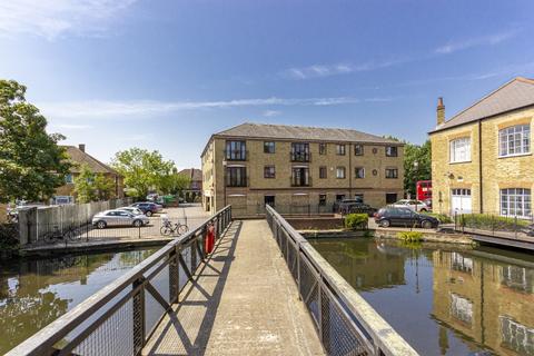 2 bedroom penthouse for sale, Wandle Road, Morden SM4